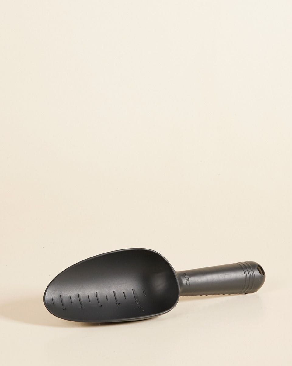 Potting scoop Black