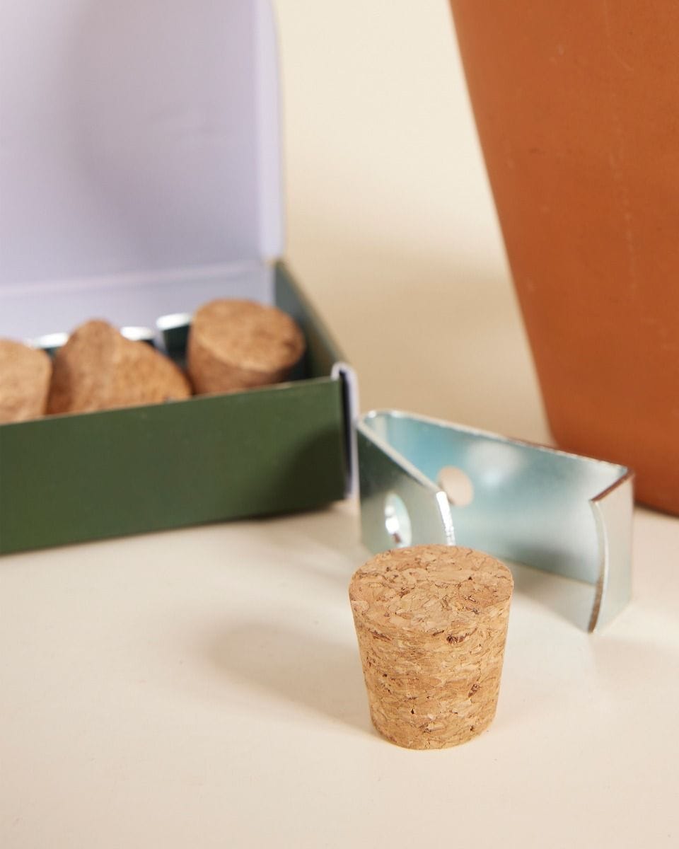 Clippy Wall Mounting Kit  For 5 Pots